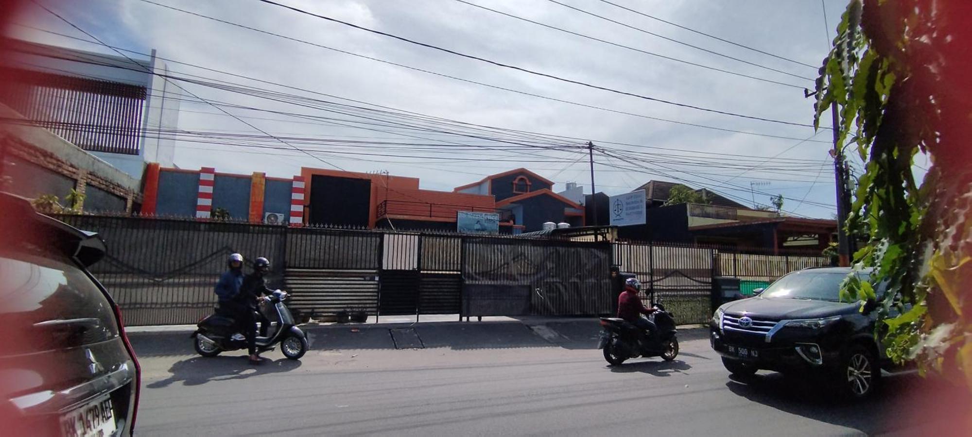 Oyo 94157 '38 Residence Sunggal Bagian luar foto