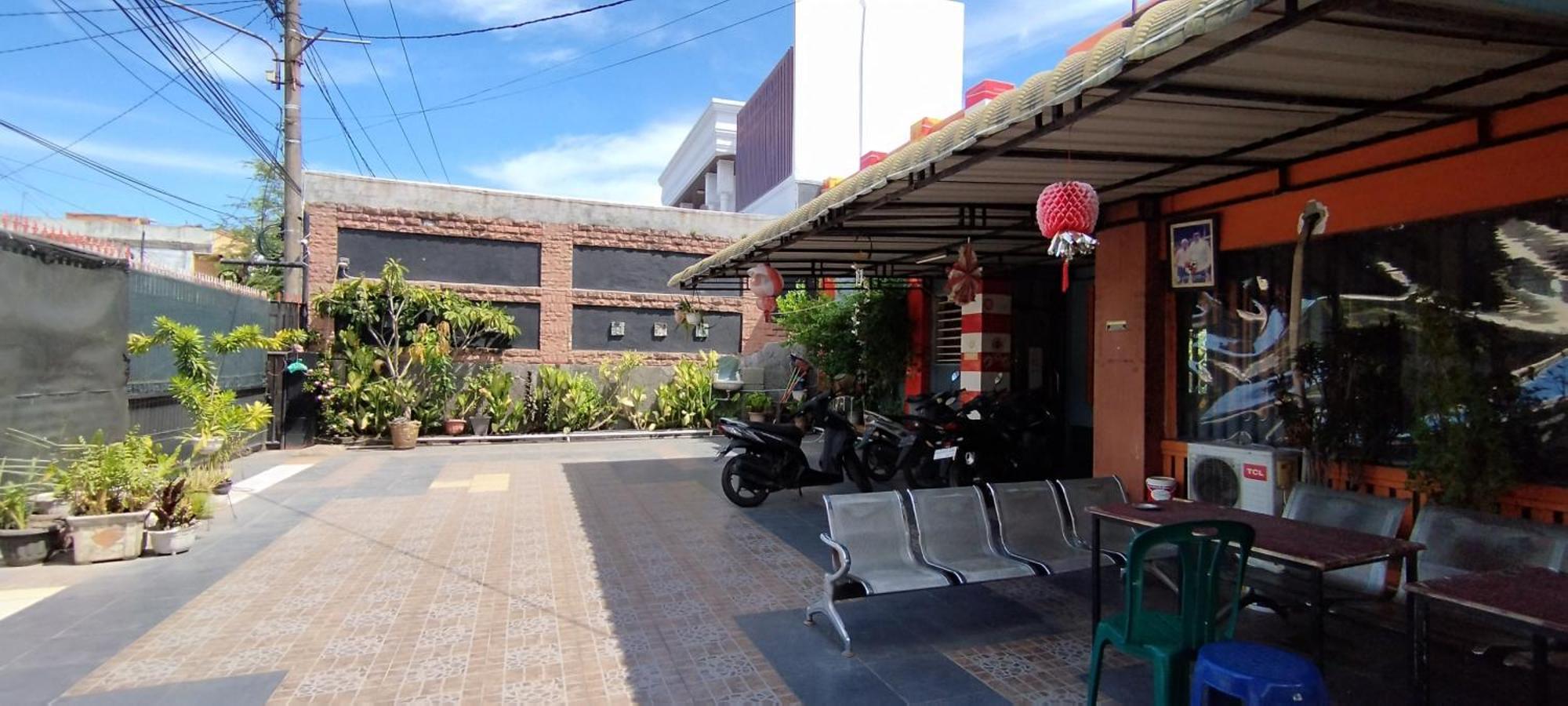Oyo 94157 '38 Residence Sunggal Bagian luar foto